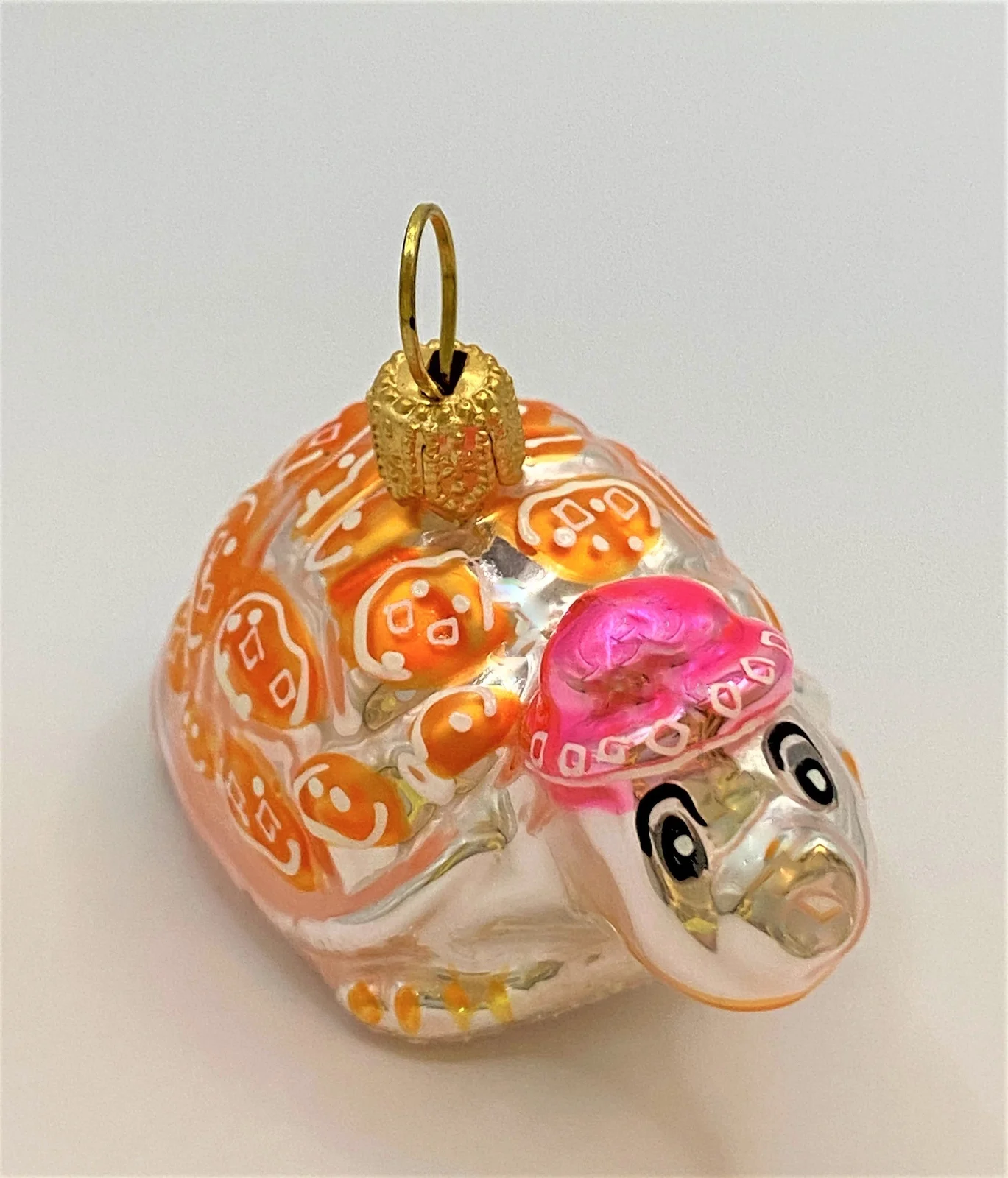 GMC Schildkröte mit rosa Mütze