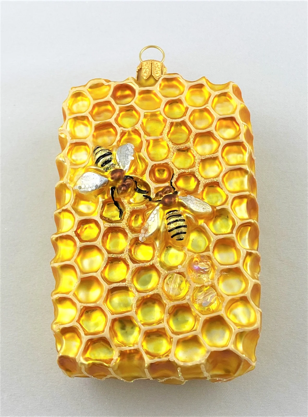 GMC Honigwabe mit Bienen