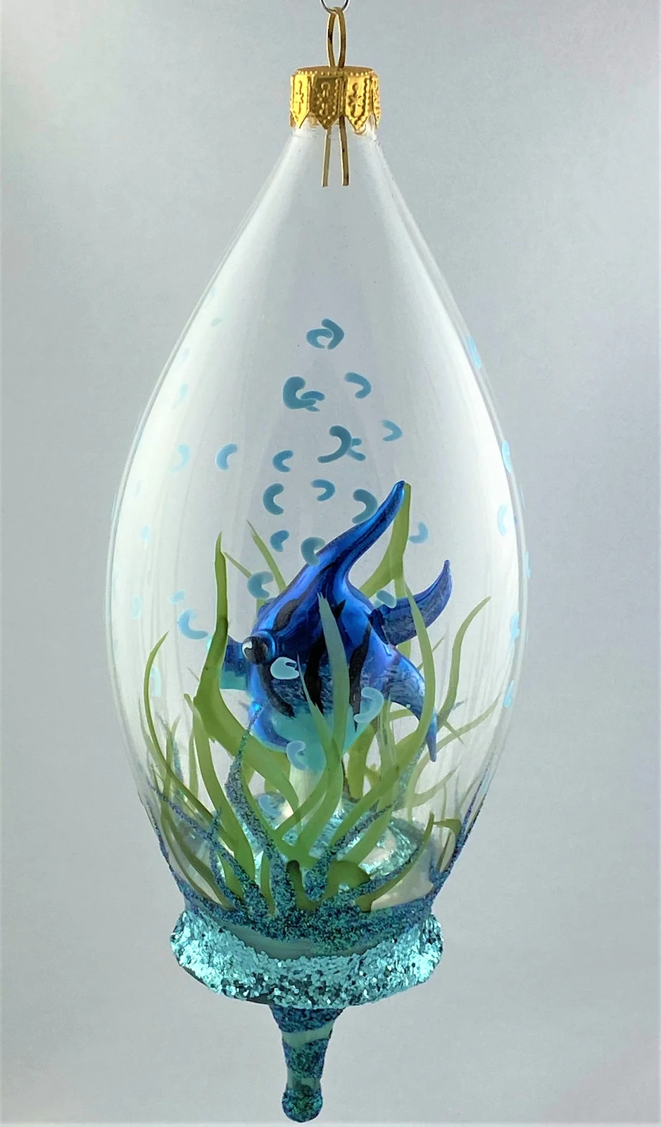 Wiktoria Blauer Fisch im Seegrass