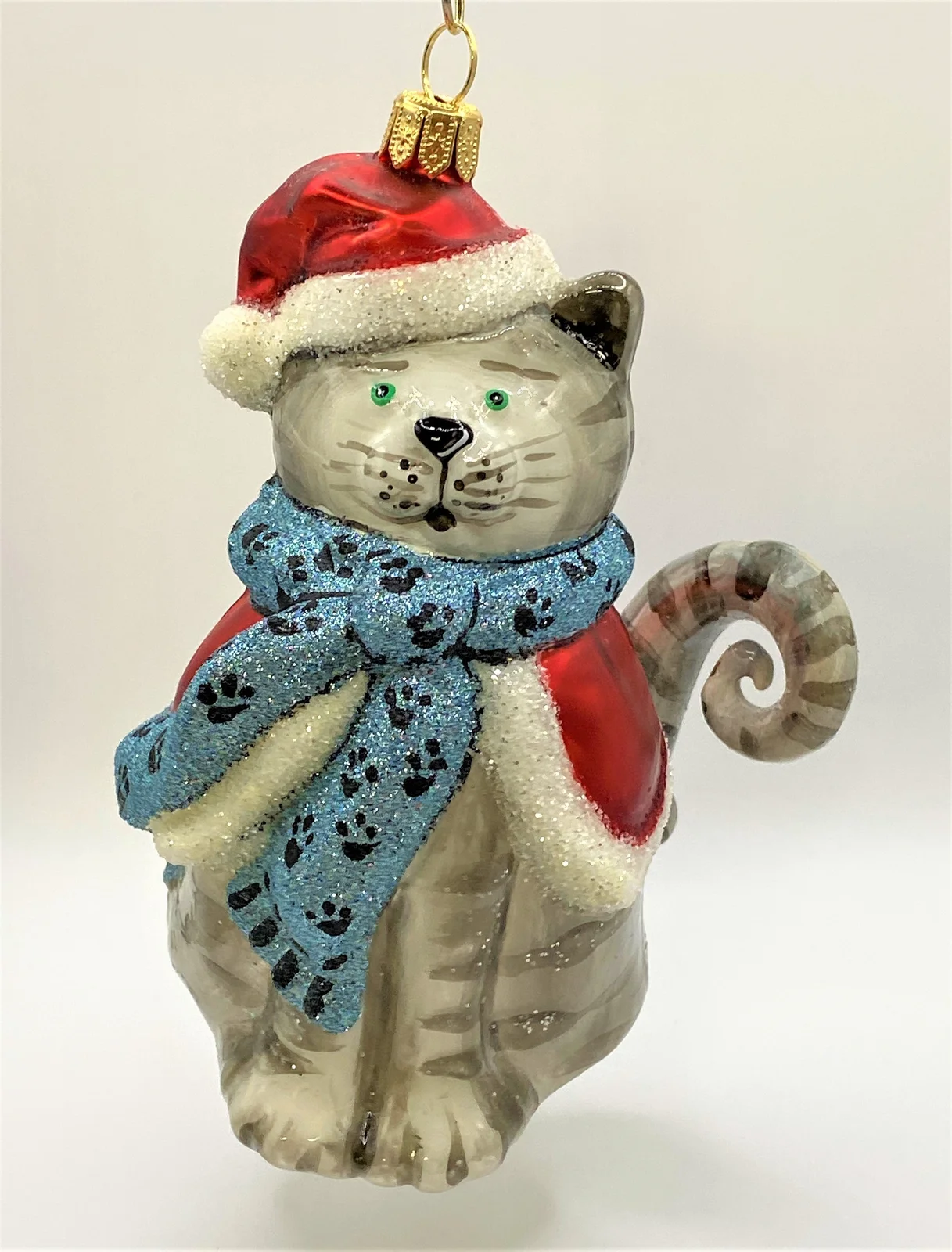 Komozja Grosse Tiger-Katze freut sich auf Weihnachten, KOMOZJA MOSTOWSKI