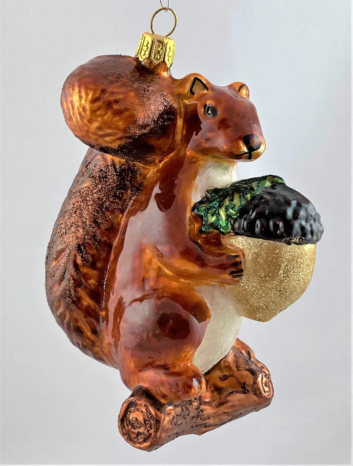 Glassware Grosses Eichhörnchen mit grosser Eichel