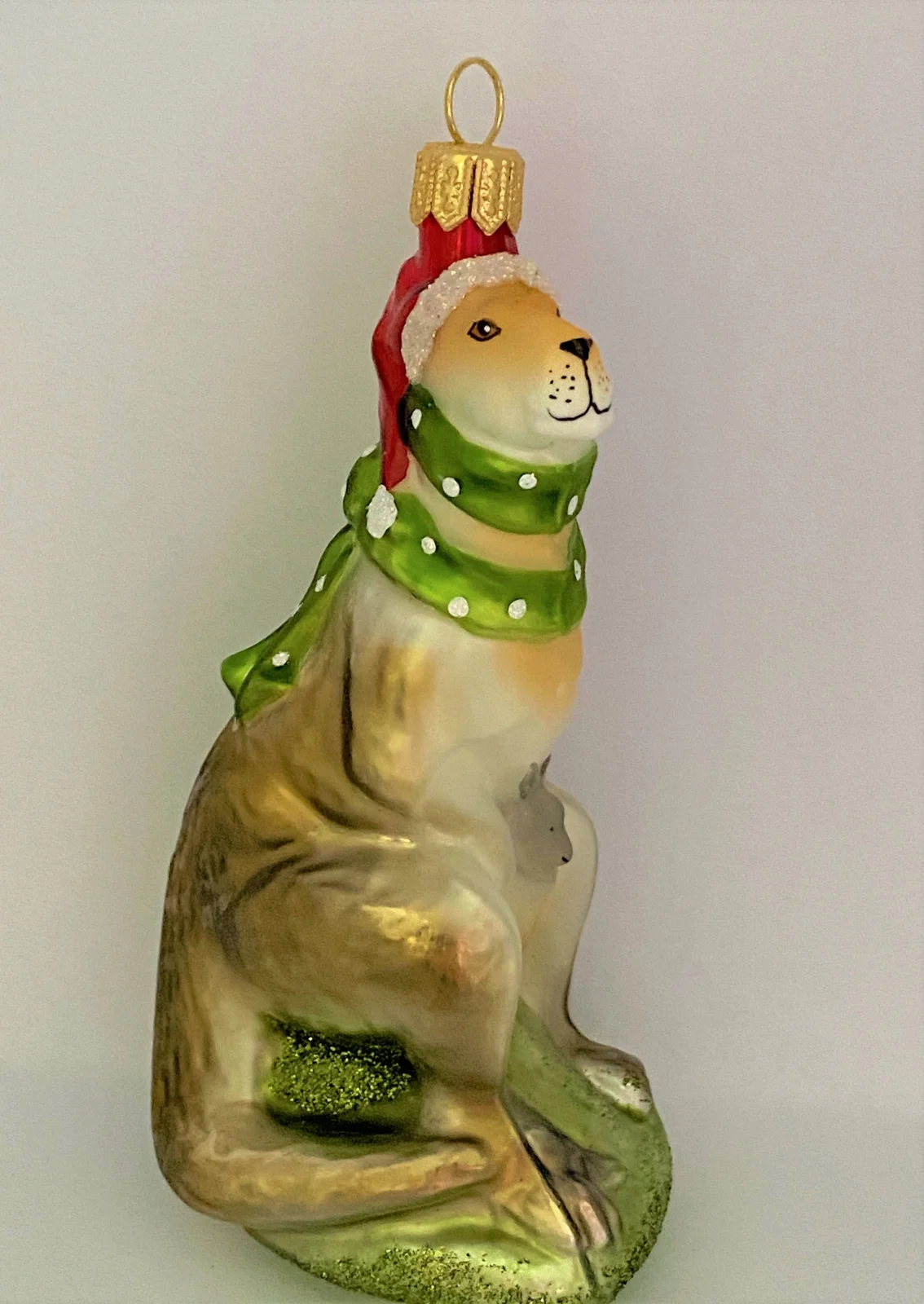Hanco Das Känguru freut sich auf Weihnachten, grüner Schal