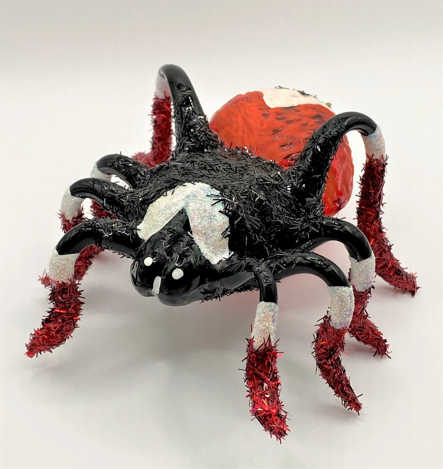 Wiktoria Rot schwarze Vogelspinne mit weissen Streifen
