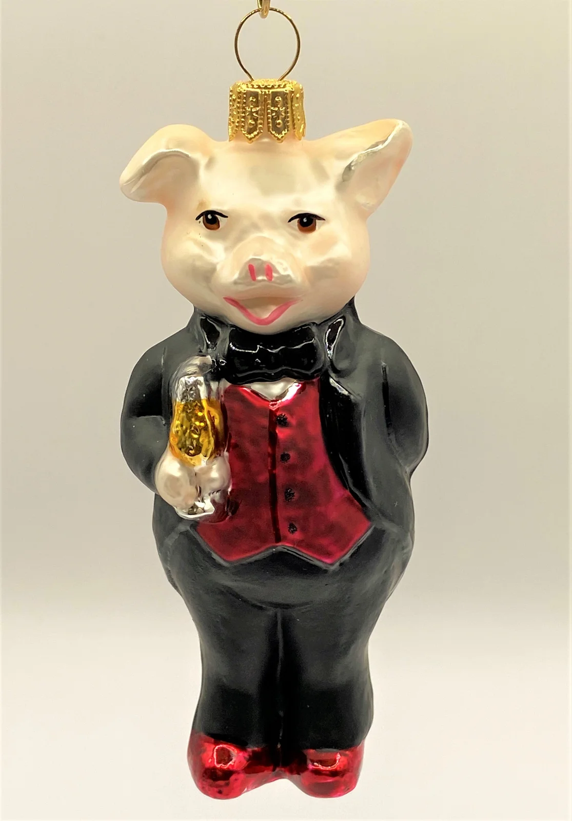 Hanco Schweinchenmann im Festanzug