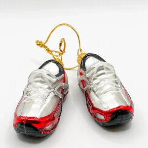 Glaspol Paar Laufschuhe