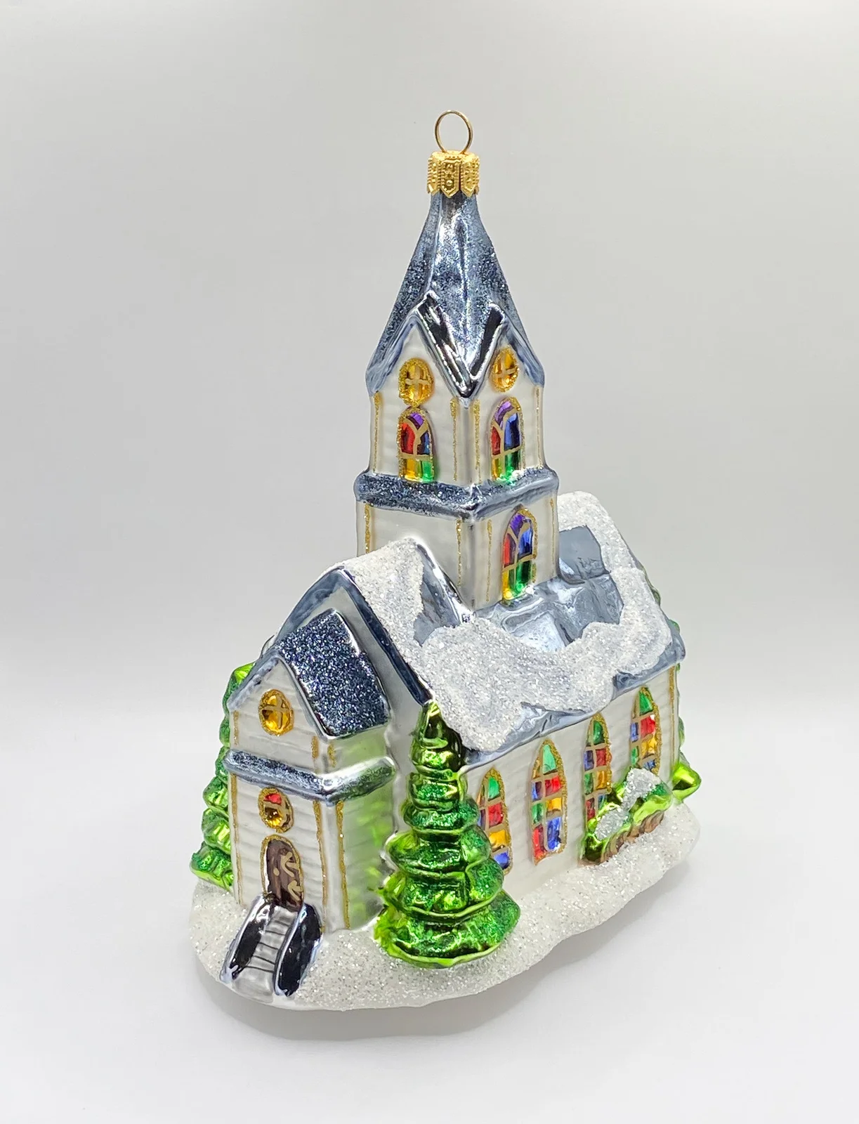 Glassware Grosse Kirche mit bunten Fenstern