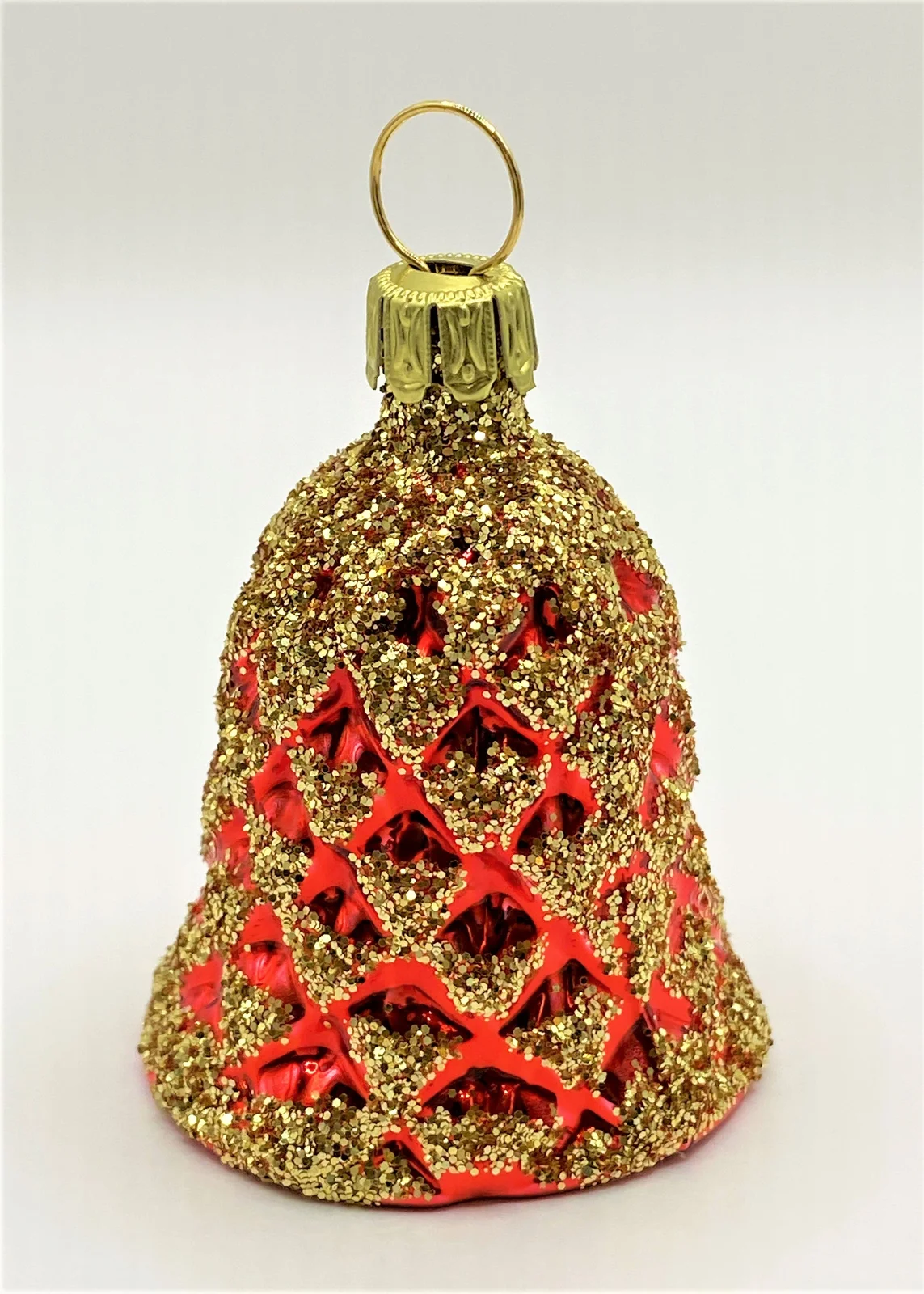 ANVA Rotes Weihnachts-Glöckchen mit Zapfenmuster und Gold-Glimmer