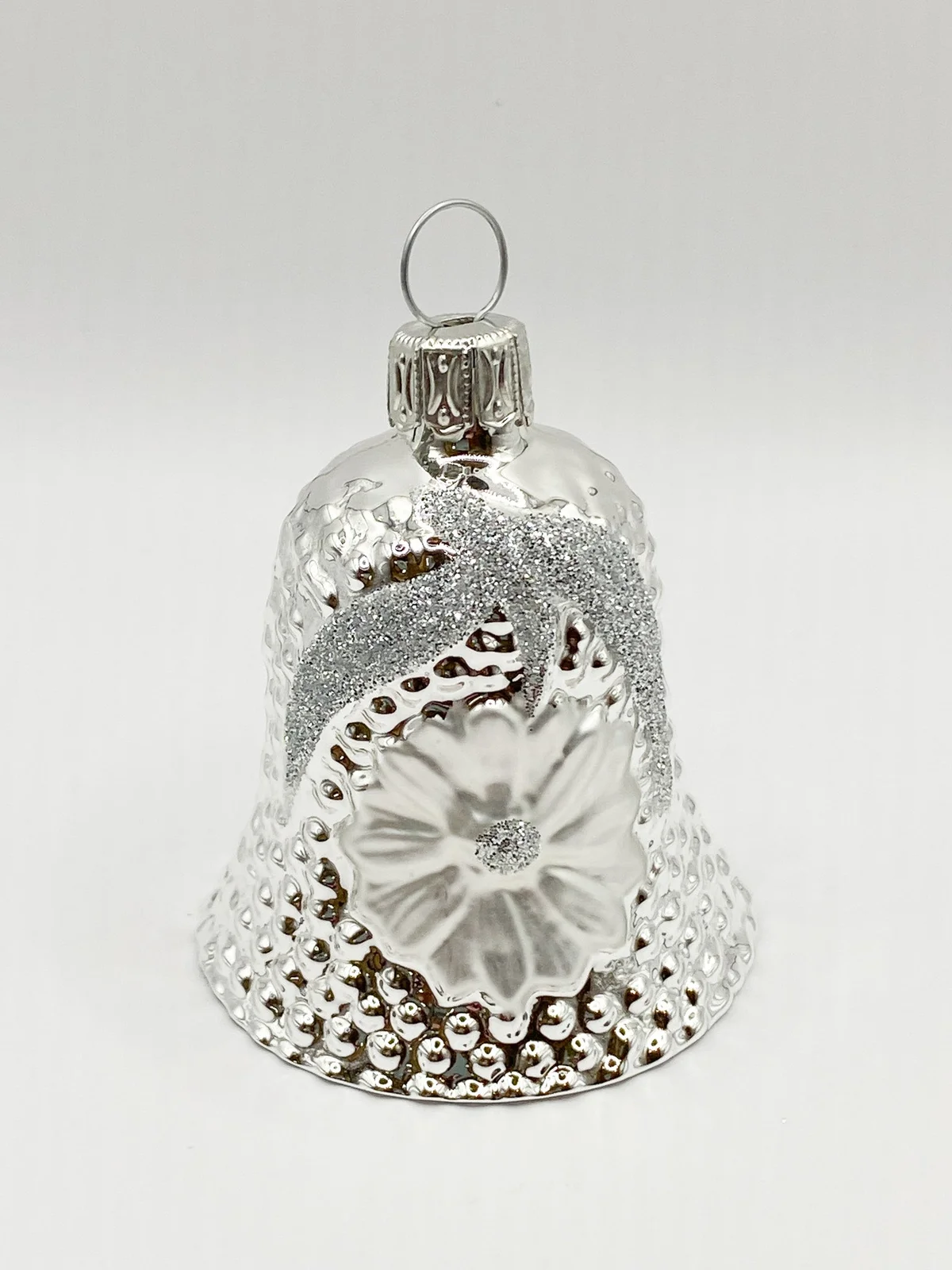 Thüringer Weihnachts-Glöckchen silber mit Blume