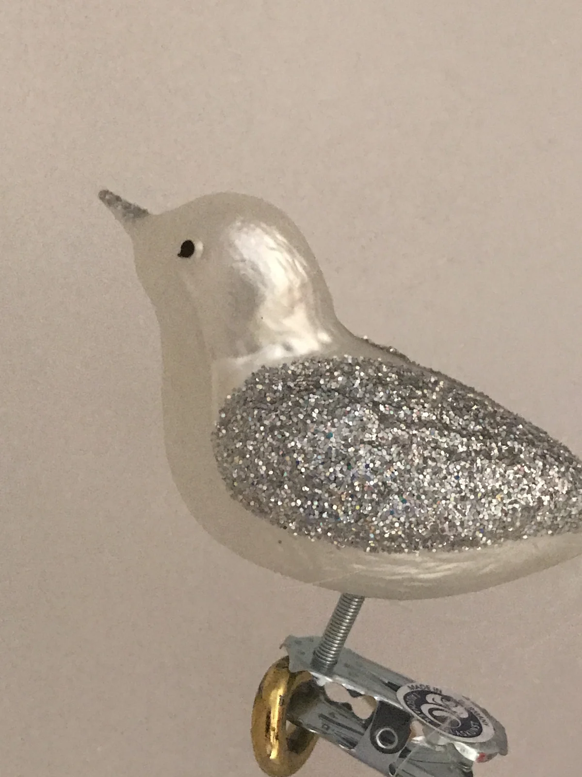 Dummy Weisser Vogel mit Silberglimmer-Flügeln