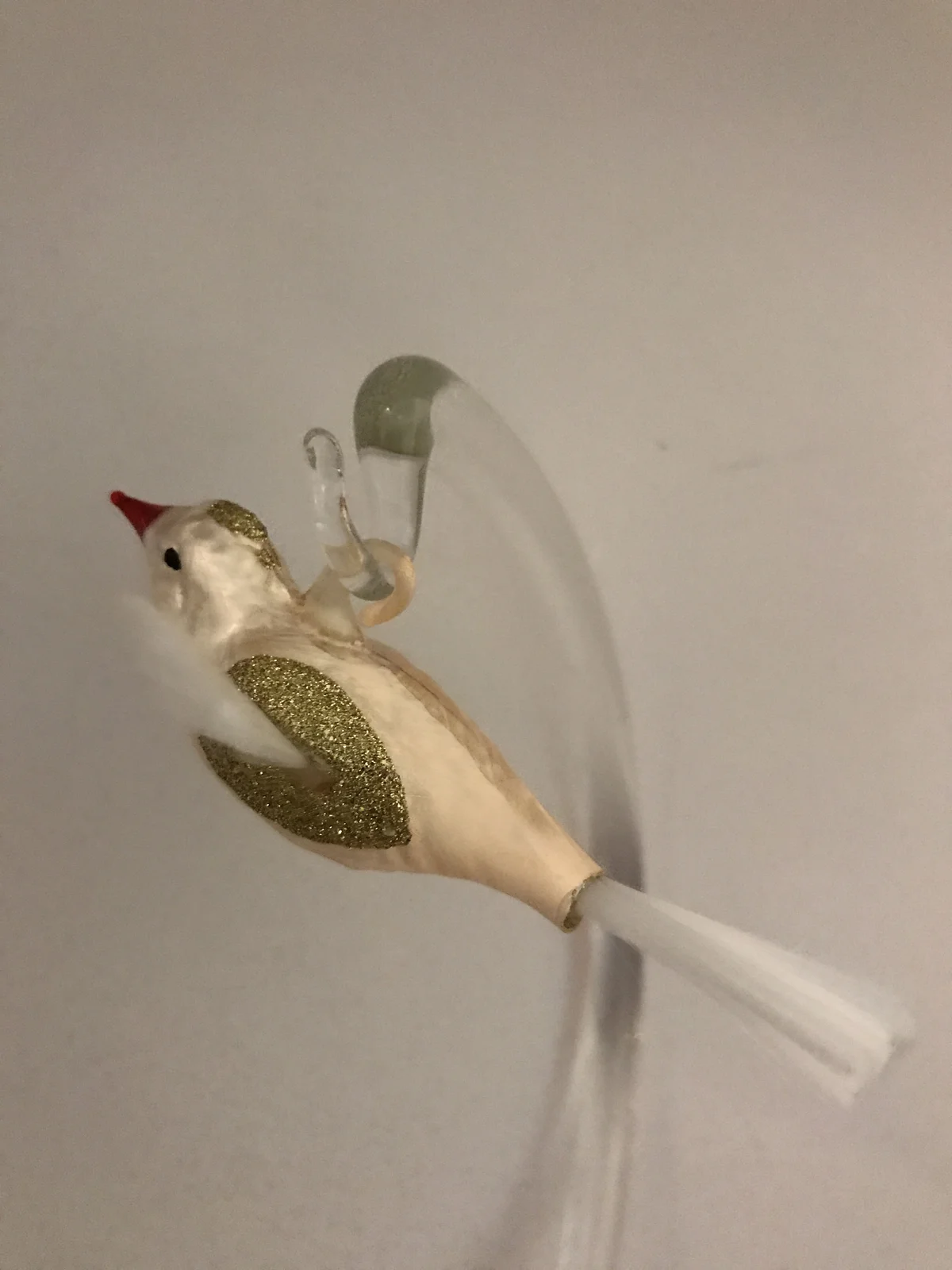 Dummy Fliegendes champagnerfarbenes Weihnachtsvögelchen
