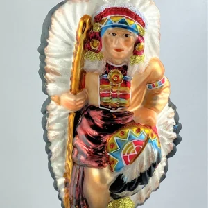 Glassware Tanzender First Nation Vorsitzender in traditionellem Gewand mit wunderschönem Federschmuck