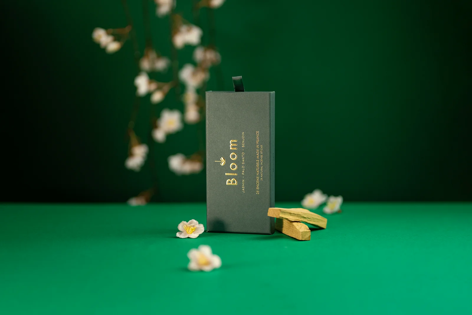 Bloom France Natürlicher französischer Weihrauch - PALO SANTO