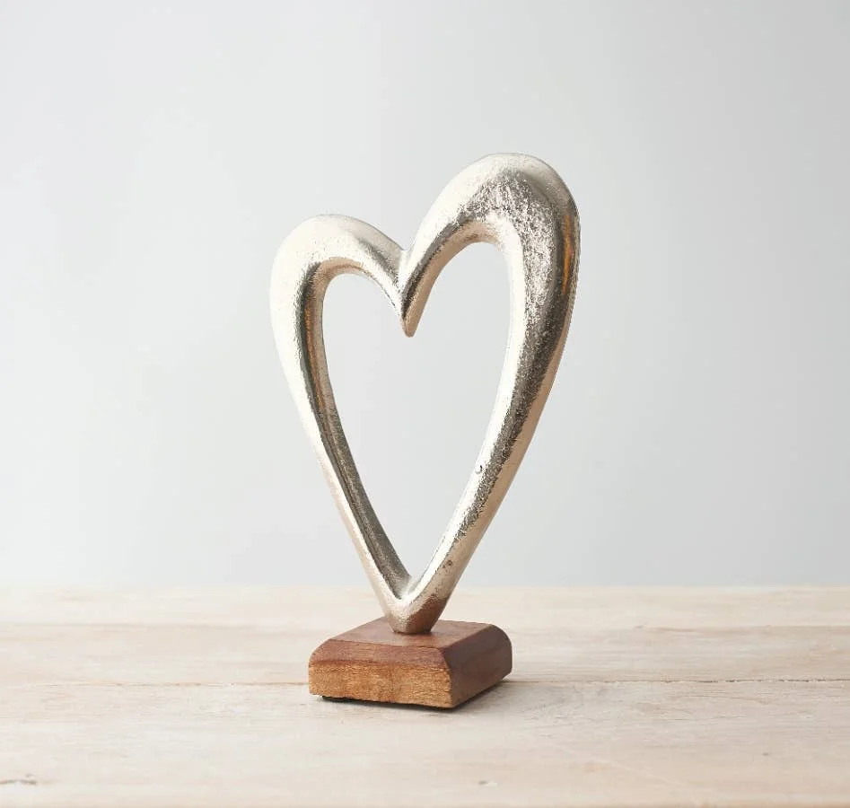 Gainsborough Giftware x Portland Living Silbernes Herz auf Holzsockel (15x06x22 cm)