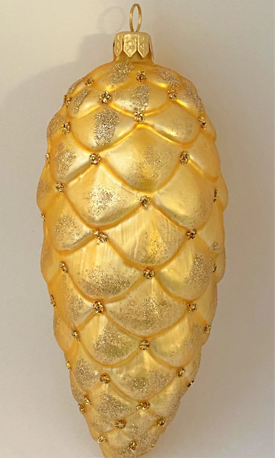GMC Grosser Zapfen, Gold matt
