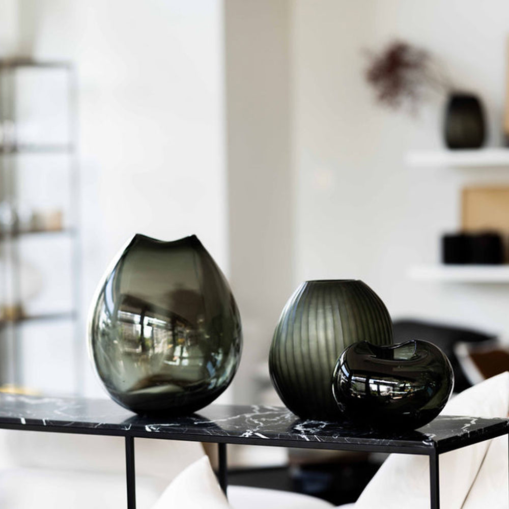 Vase Rock von Kate Hume
